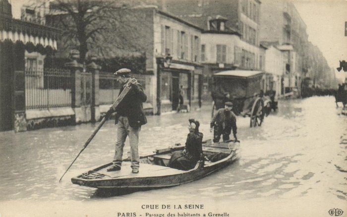 France - Paris flood - Disaster 1910 - with many lively scenes, evacuation etc. - Postcards (Collection of 55) - 1910-1910