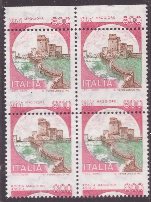 Italienische Republik 1980 - 800 lire Castles, block of four with strongly shifted vertical perforation - Sassone N. 1525 varietà