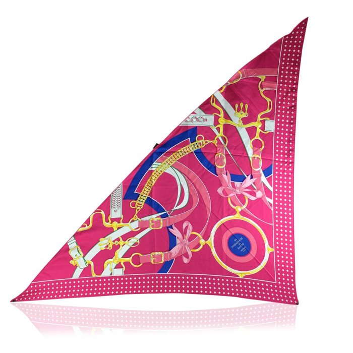 Hermès - Pink Silk La Promenade du Matin Giant Triangle - Catawiki