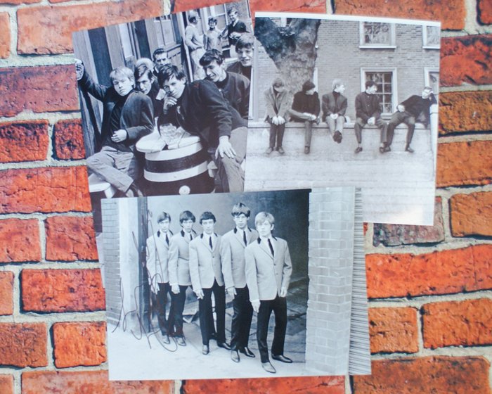 The Rolling Stones - Singed photo by Charlie Watts & 2 x 1st photos 1963 - bonus magazine Stone People #76!No Reserve - Diverse Titel - Foto - persönlich festgelegt - Unbekannte Pressung - 2003/1963
