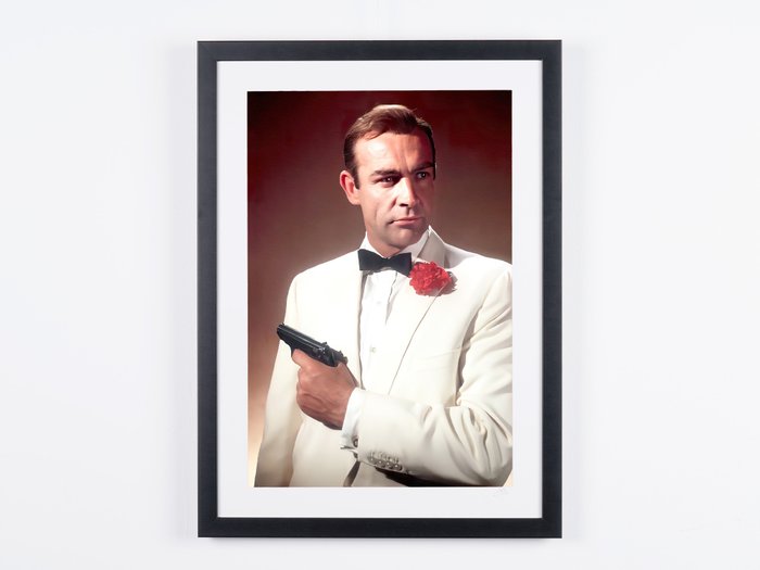 James Bond 007: Goldfinger - Sean Connery as "James Bond " - 1 - Photography, Luxury Framed - Limited Edition nr 01/50 - 70X50 cm - Serial 17040 - with numbered COA, Hologram and QR Code