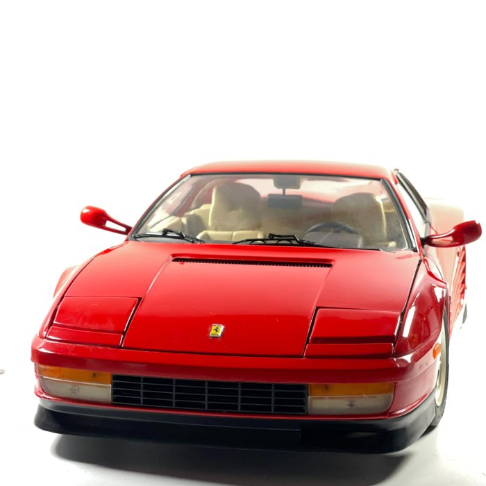 Pocher - 1:8 - Ferrari Testarossa from 1984