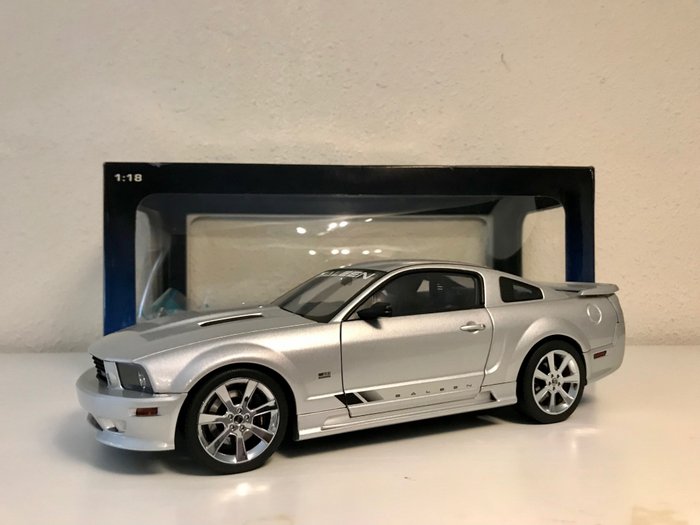 Autoart - 1:18 - Ford Mustang Saleen S281 Extreme - New in the original packaging