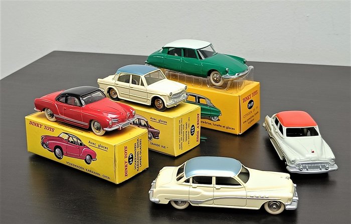 Atlas-Dinky Toys - 1:43 - 5x Models: Karmann Ghia, Fiat 1200, Citroên DS 19 et 2x Buick Roadmaster