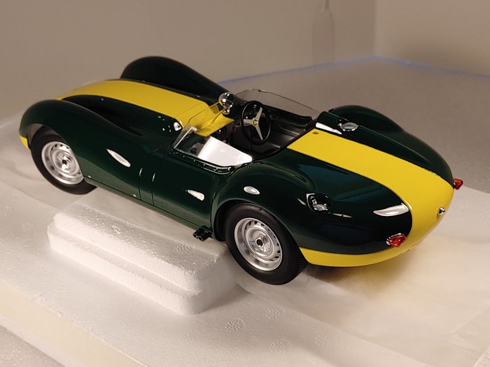 Matrix - 1:18 - Jaguar - Lister groen/geel 1958