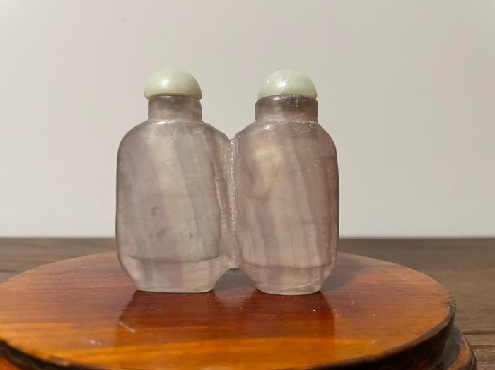 Snuff bottle - sodalithe - China - 20th century