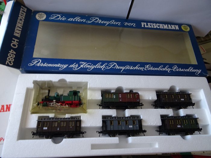 Fleischmann H0 - 4882 - Treinset - 6-delige treinset - De oude Pruisen - Reizigerstrein stoomlocomotief T3 - KPEV