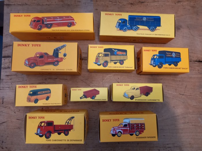 Atlas-Dinky Toys - 1:43 - Lot de 10 Camions - Met Doos