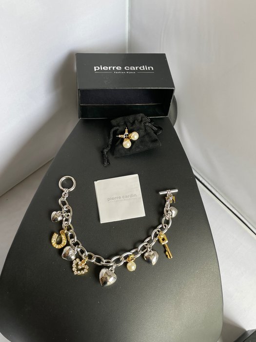 Pierre Cardin - Rare charm bracelet and earrings - - Catawiki