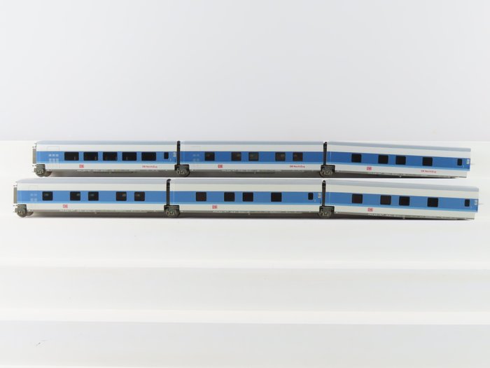 Märklin H0 - 41772/41774 - Coffret de transport de passagers - 2x ensemble de six wagons d'extension 'train de nuit' - DB