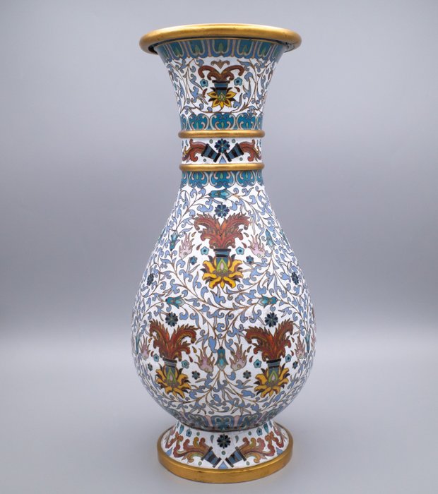 Vaso - Bronzo, Smalto Cloisonne - Large Chinese Cloisonne Vase Based on Islamic Form - Cina - metà del XX secolo