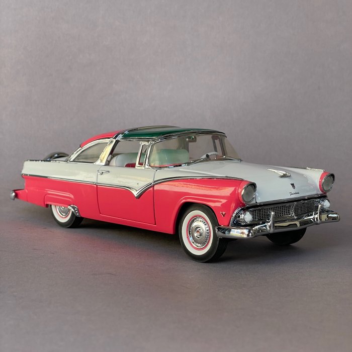 Franklin Mint - 1955 Ford Crown Victoria - 1:24 Precision Model Decorative Objects Curiosa for sale  