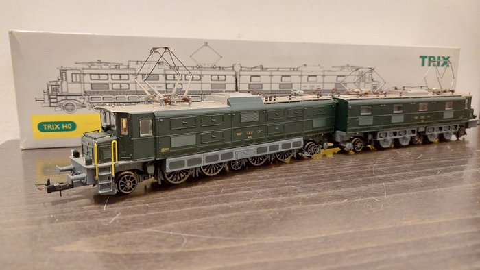 Trix H0 - 22580 - Electric locomotive - AE 8/14, #11801, Double Electric Locomotive - SBB