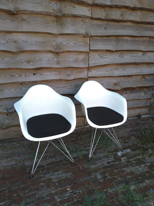 Vitra - Charles Eames, Ray Eames - Fauteuil (2) - DAR - Plastique