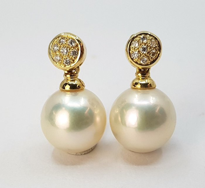 Image 2 of 10x11mm White Round Edison Pearls - 14 kt. Yellow gold - Earrings - 0.11 ct