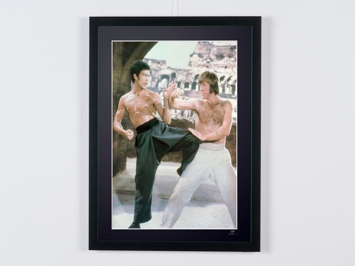 The Way of the Dragon (1972) - Bruce Lee as "Tang Lung" & Chuck Norris as "Colt" - Fine Art Photography - Luxury Wooden Framed 70X50 cm - Limited Edition Nr 04 of 30 - Serial ID 17058 - Original Certificate (COA), Hologram Logo Editor and QR Code