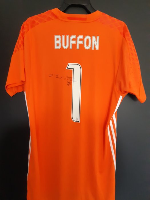 Juventus - Campionato italiano di calcio - Gianluigi Buffon - 2016 - maglia da portiere usato  