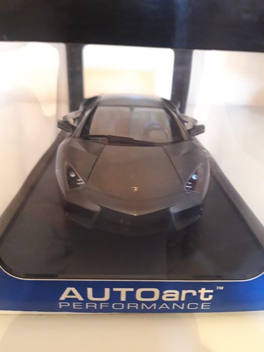 Autoart - 1:18 - Lamborghini Reventon