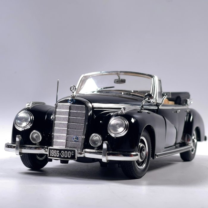 Ricko - 1:18 - Mercedes 300 C Convertible black from 1955 - Konrad Adenauer Benz