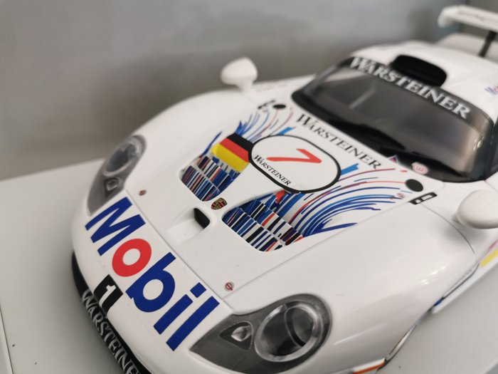 UT - 1:18 - Porsche 911 GT 1 # 7  Dalmas / Wollek - Zeldzaam ding