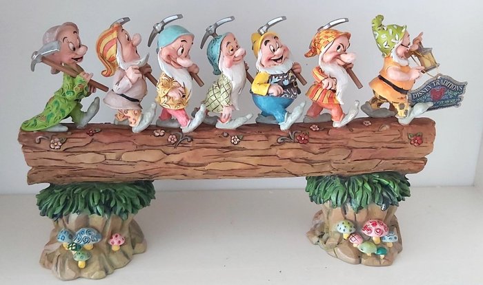 Disney Showcase Collection 4005434 - The Seven Dwarfs - Figurines - Walking on a tree trunk - Disney Traditions - (2008)