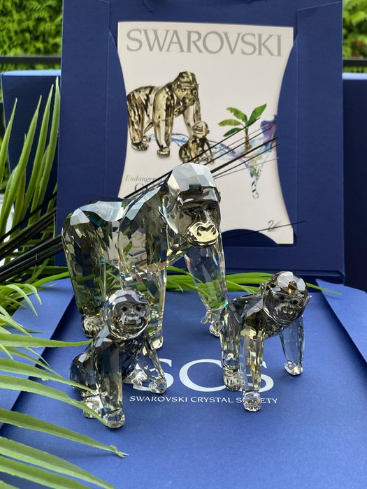 Swarovski - SCS - Annual Edition 2009 - Gorillas 952504 + Gorilla Cub 955440 (2) - Crystal for sale  