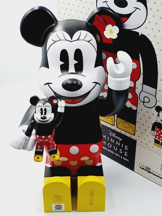 Preview of the first image of Medicom Be@rbrick - Minnie Mouse 400% &100%.