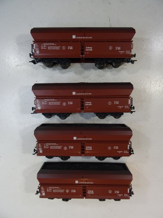 Märklin H0 - 48574 - Coffret de wagon de marchandises - 2 ensembles avec un total de 4 wagons-trémies - Eisenbahn und Häfen GmbH