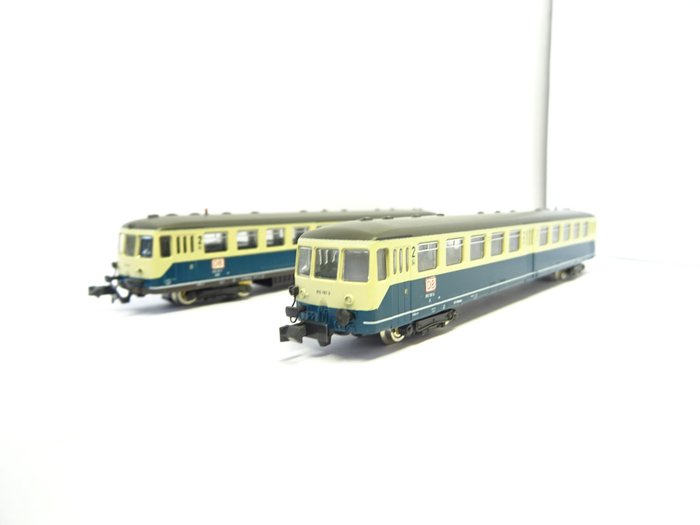 Hobbytrain N - 1515/1516 - Railcar - Diesel multiple unit BR815/515 - DB