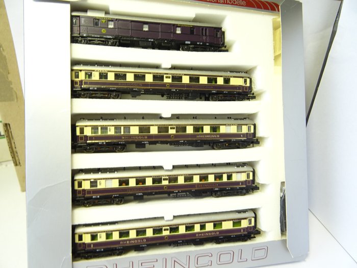 Hobbytrain N - 20500 - Passenger carriage set - 5-piece "Rheingold¨ - DB
