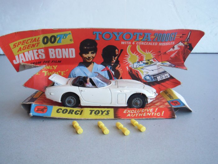 Corgi - 1:48 - First Original Issue "James Bond Toyota 2000 GT" with "AKI"-Driver no. 336 - Met Originele Display-Card & 4 x Granates - 1967