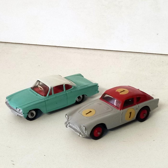 Dinky Toys - 1:43 - Ford Capri ref. 143 and AC Aceca ref. 167 - Made in England Model for sale  