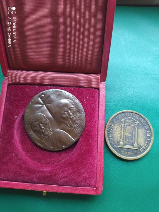 Vatican. Bronze medal (2 pieces) Leone XIII 1826 - Paolo VI 1978