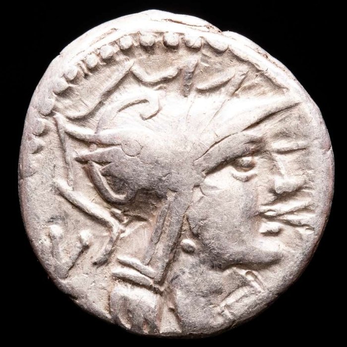 Roman Republic. D. Silanus L. f., 91 BC. AR Denarius,  Rome mint - D SILANVS L F / ROMA - Victory in biga right.