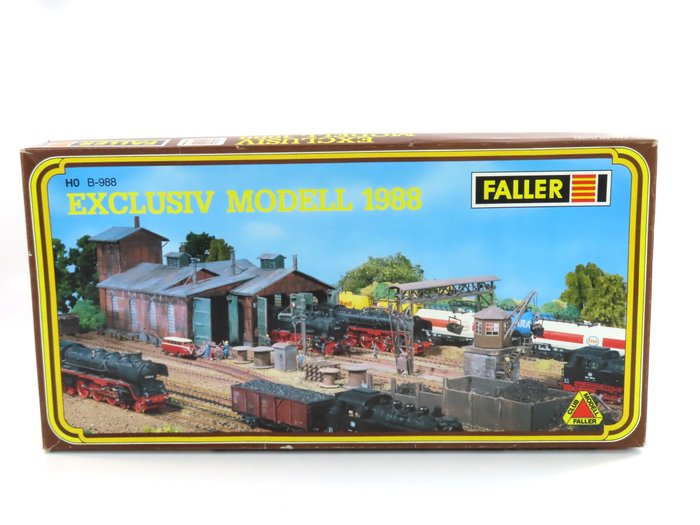 Faller, Brekina H0 - B-988 - Scenery - Exclusive Modell 1988 Club Modell; Locomotive depot with certificate and Draisine
