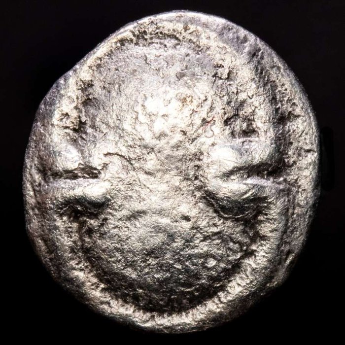 Greece (Magna Graecia). Mycalessos, Boeotia. AR Obol,  ca. 400-375 BC. - Boeotian shield / Thunderbolt.