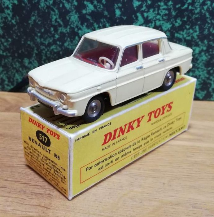 Dinky Toys - 1:43 - ref. 517 Renault R8 - Made in France
