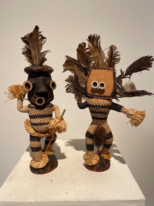Dolls - Pende - 28cm (2) - Plant fibre, Wood, fur - Pende - Belgian Congo 