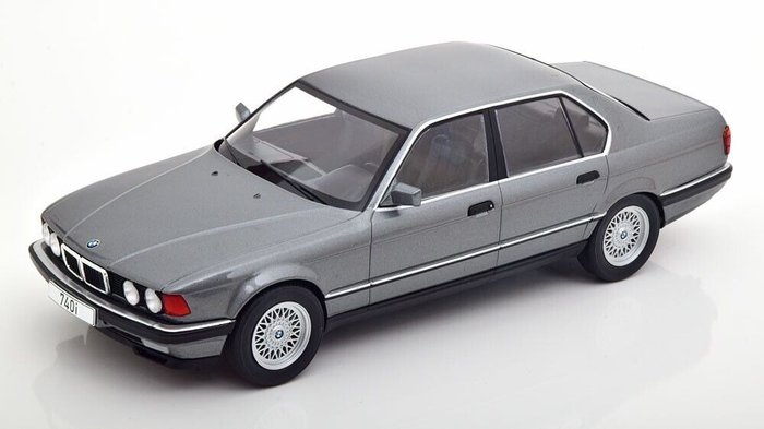 MCG 1:18 - 1 - 模型車 - BMW 740I E32 - 1992