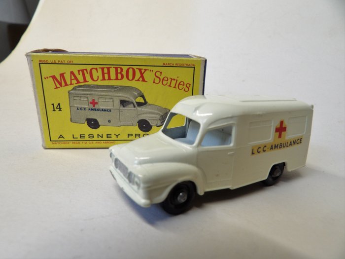 Matchbox - Bedford Lomas Ambulance - no. 14C