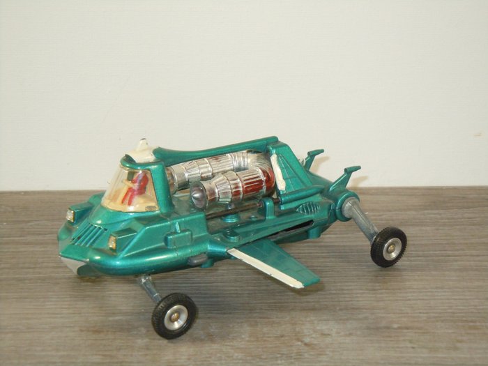 Dinky Toys - 1:43 - Joe's Car - ref. 102
