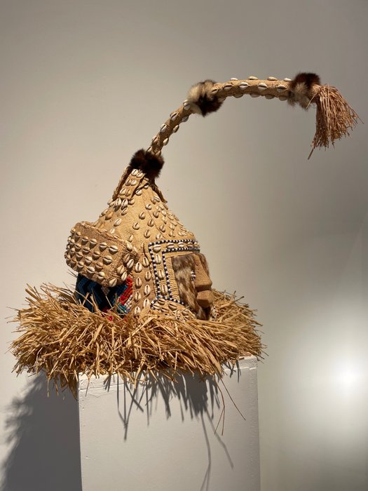 Mask - Kuba - 42cm (1) - Cloth, Glass beads, Plant fibre, Wood - Shoowa-Kuba - Belgian Congo 