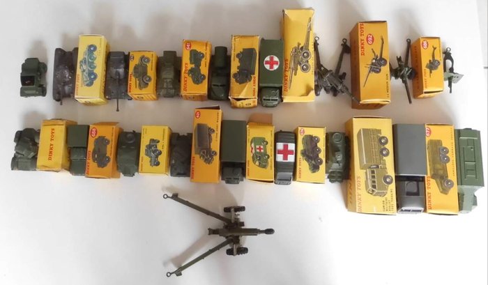 Dinky Toys - 1:43 - 19x Military Vehicles