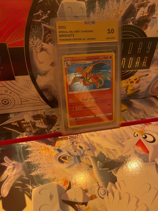 Wizards of The Coast - Pokémon - Graded Card Special Delivery CHARIZARD HOLO !!!! SWSH075 - UCG 10 - BLACK STAR PROMO - 2022