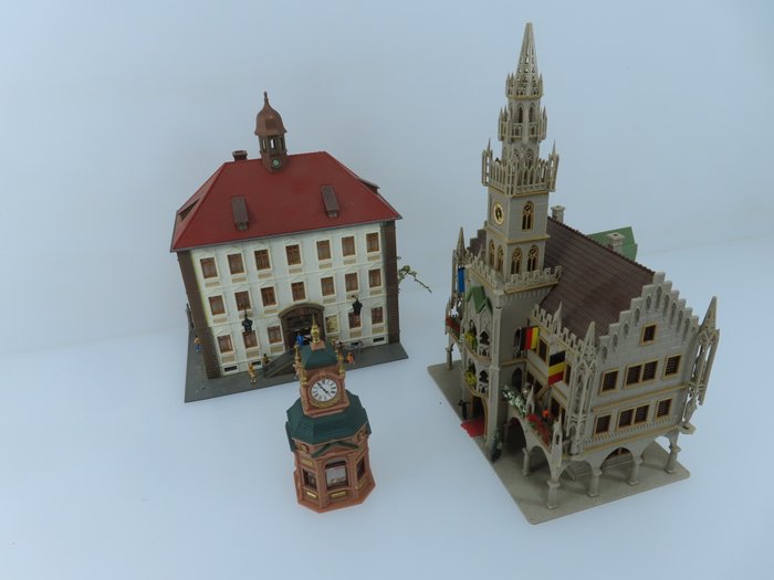 Faller, Vollmer H0 - 43760/191704 - Scenery - 3-part building plot with, among other things, an ornate town hall, built