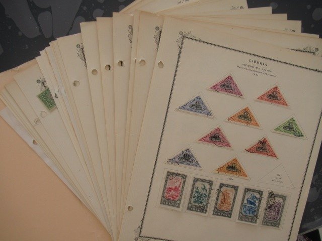 Liberia - Advanced collection of stamps.