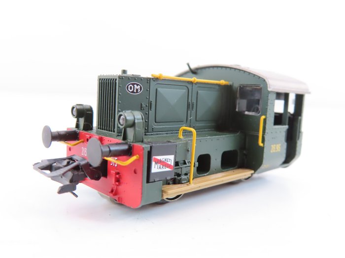 Märklin H0 - 36806 - Diesel locomotive - Gruppe 213, OM - FS