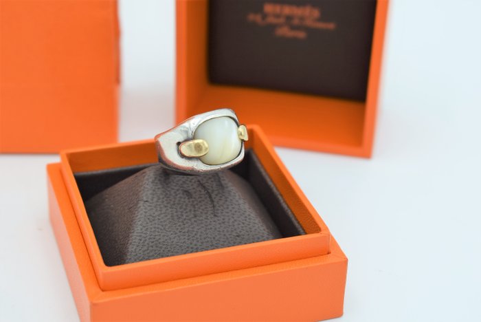 Image 2 of Hermès - 18 kt. Silver, Yellow gold - Ring - mother-of-pearl
