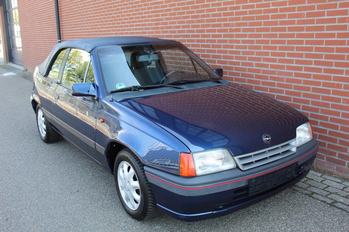 Image 2 of Opel - Kadett Bertone Cabrio - 1991