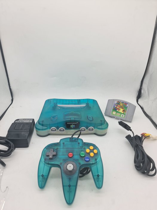 Nintendo - N64 - Funtastic - Ice Blue Console - Mario 64 Pak- Limited Edition - Nintendo 64 - Spelcomputer